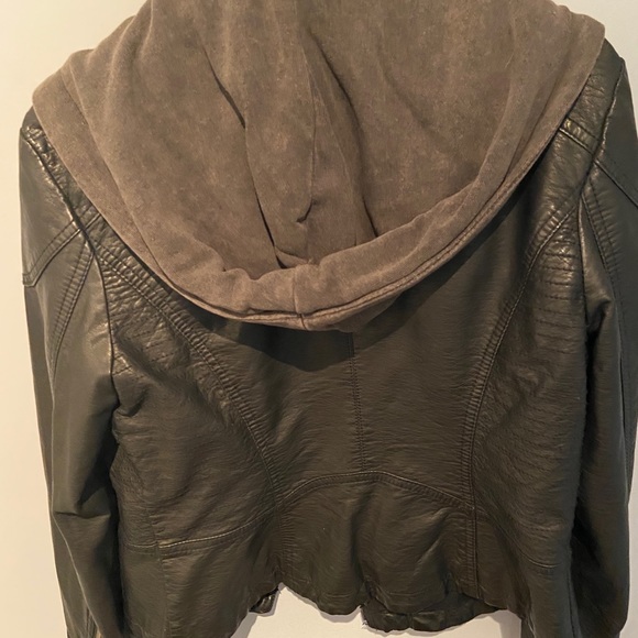 Casual Vegan Leather Jacket with Hoodie - Picture 2 of 3